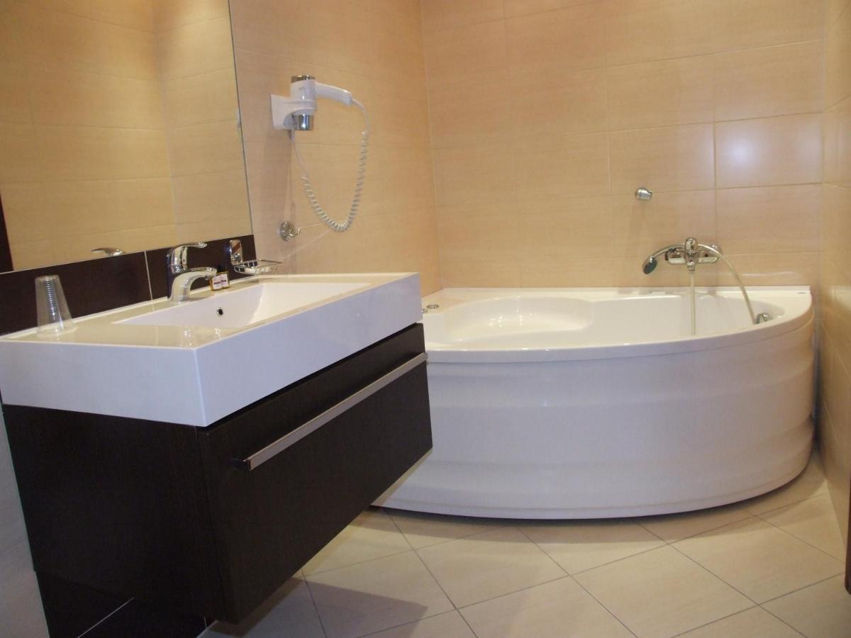 Hotel Relax Kęty Habitación foto