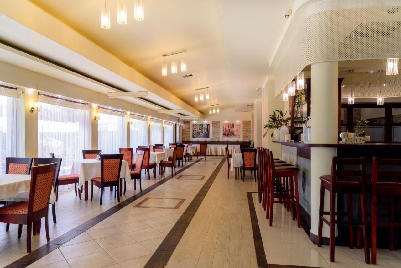 Hotel Relax Kęty Exterior foto